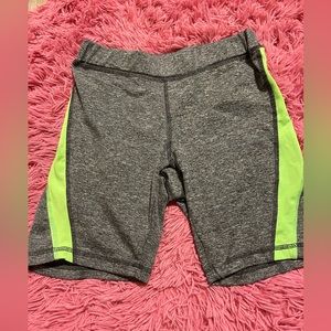 gray and green biker shorts 🩳